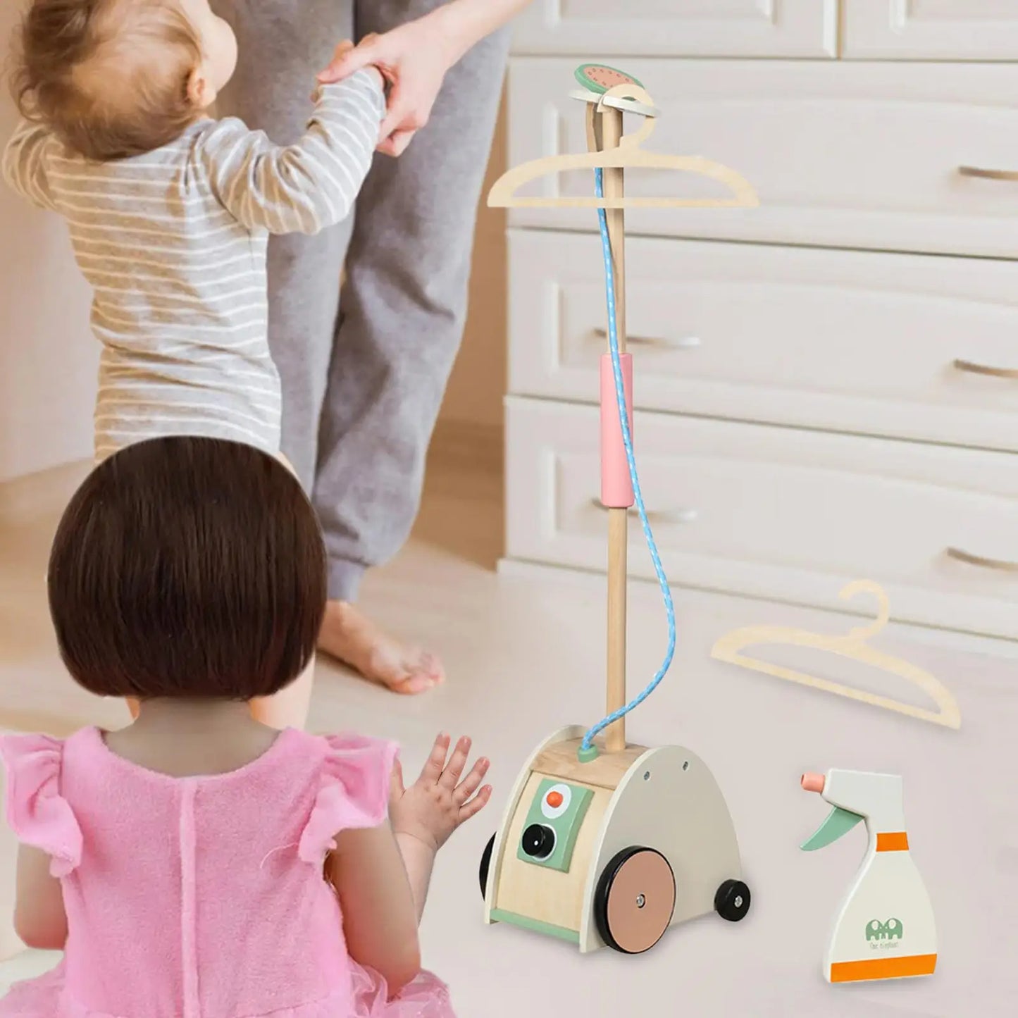 Jucarie Montessori: Statie De Calcat Verticala Cu Accesorii